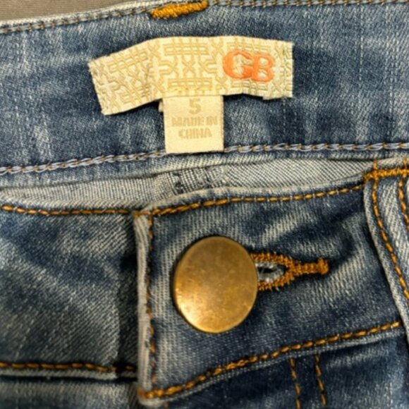 GB Juniors Skinny jeans light wash with distressed hem - Picture 4 of 5